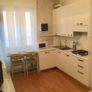 Apartamento Ester, Milão